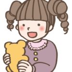 ぬいぐるみと遊んでいる